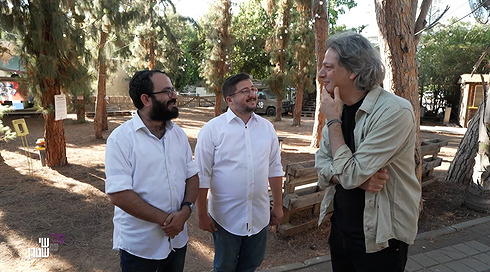 Shai Shtern S6E21 Mendi Bitan.00 00 24 11.Still001