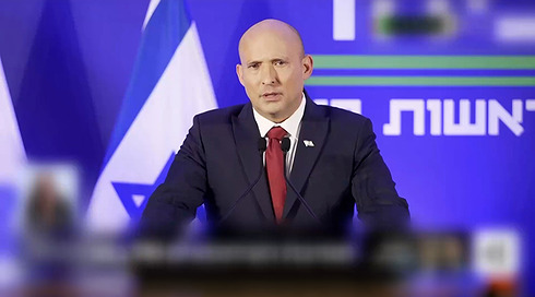 ישנה כיוון? בנט חזר בתנופה לבחירות 2026 - אבל בסקרים הוא מאבד קולות